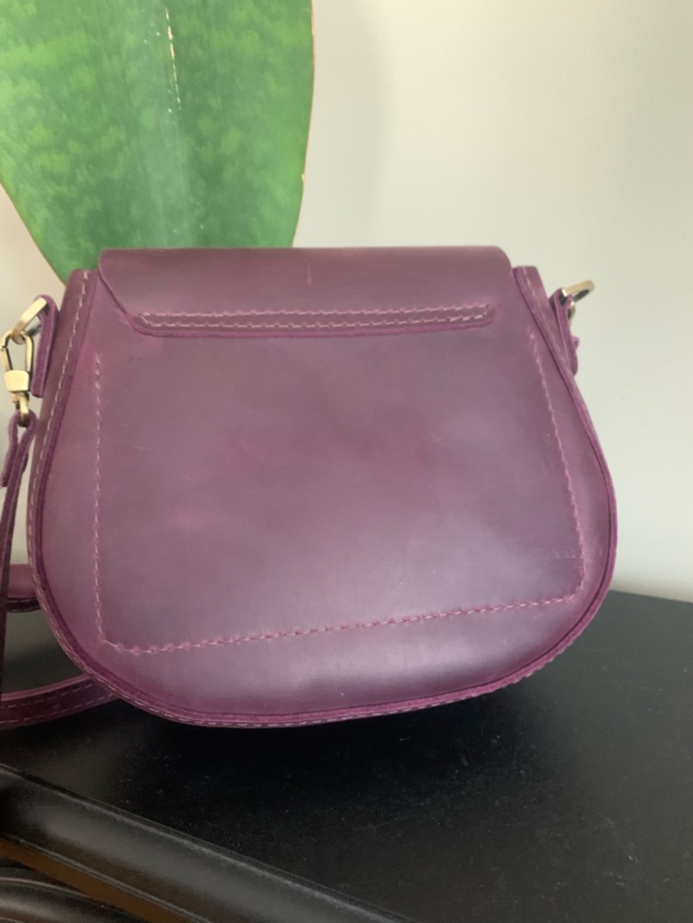 Portland Leather Goods small Monaco leather bag in Larkspur - Picture 4 of 6